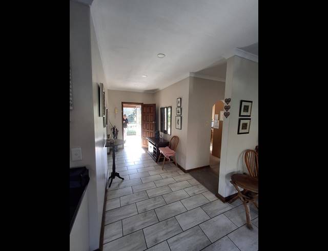 4 BEDROOM HOUSE FOR SALE IN BELLEVUE